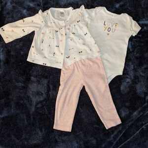 Carter's baby girl 9 months 3-piece cat & rainbows